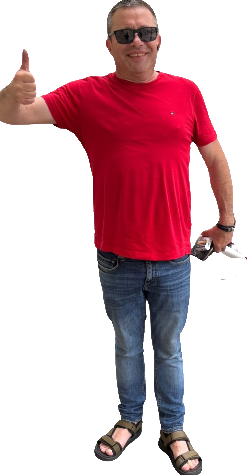 חיים, נהג ומדריך דובר עברית בפראג